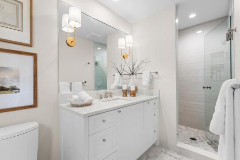 18427 Heathcote Lane Wayzata MN 55391
