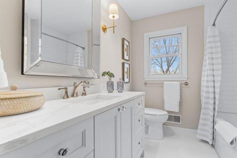 18427 Heathcote Lane Wayzata MN 55391