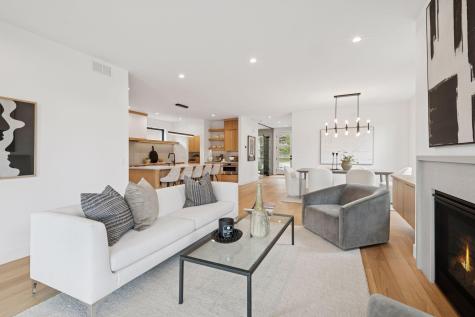 834 Cree Drive Chanhassen MN 55317