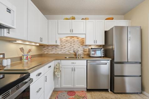 78 10th Street E Saint Paul MN 55101