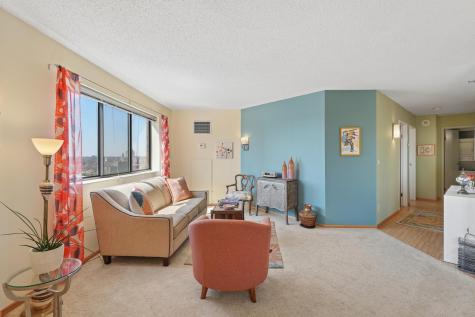 78 10th Street E Saint Paul MN 55101