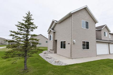 1156 42nd Avenue W West Fargo ND 58078
