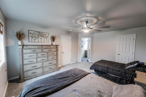1156 42nd Avenue W West Fargo ND 58078