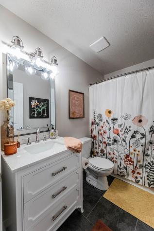1156 42nd Avenue W West Fargo ND 58078