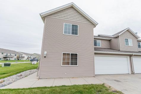 1156 42nd Avenue W West Fargo ND 58078