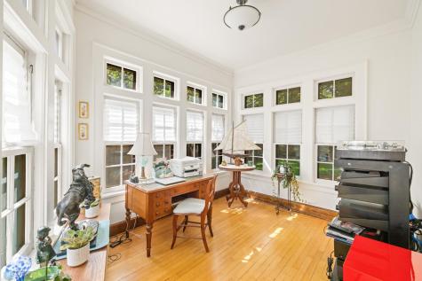 911 8th Street S Fargo ND 58103