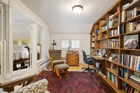 911 8th Street S Fargo ND 58103