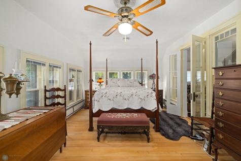 911 8th Street S Fargo ND 58103