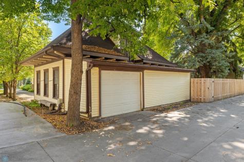 911 8th Street S Fargo ND 58103