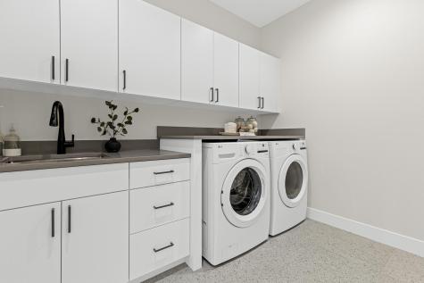 6100 Abbott Avenue S Edina MN 55410
