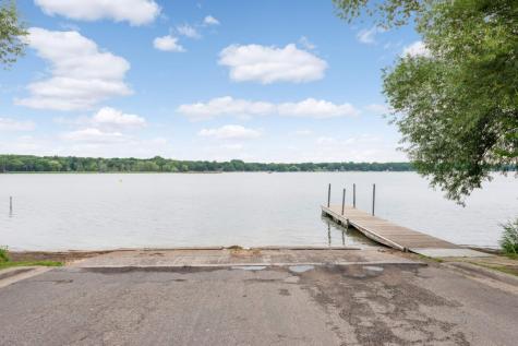 683 Tanglewood Drive Shoreview MN 55126
