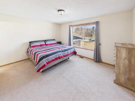 24605 140th Street NW Zimmerman MN 55398