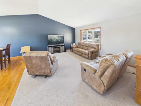 24605 140th Street NW Zimmerman MN 55398