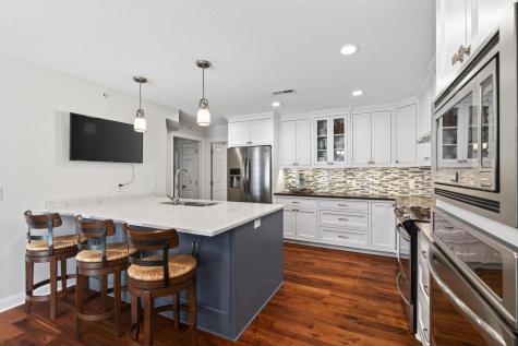 10803 57th Avenue N Plymouth MN 55442