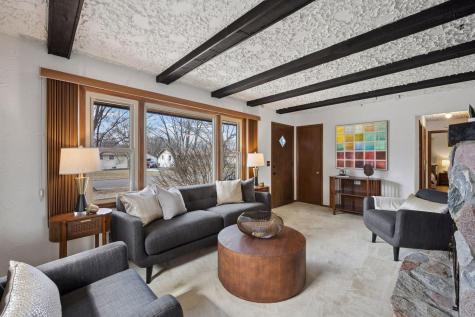 5526 Unity Avenue N Crystal MN 55429