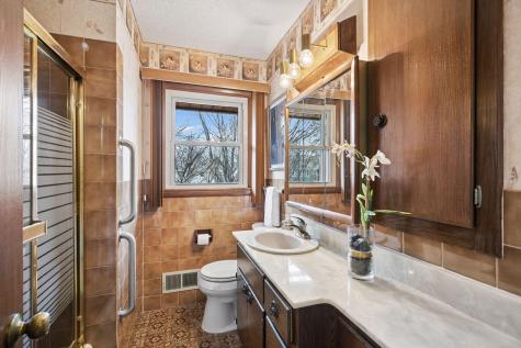 5526 Unity Avenue N Crystal MN 55429