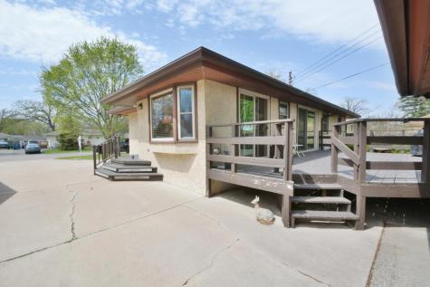 5526 Unity Avenue N Crystal MN 55429
