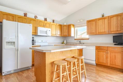 4276 39 1/2 Avenue S Fargo ND 58104