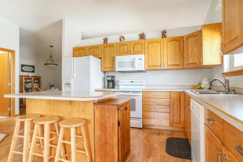 4276 39 1/2 Avenue S Fargo ND 58104