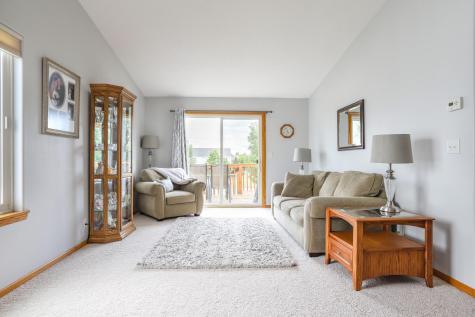 4276 39 1/2 Avenue S Fargo ND 58104