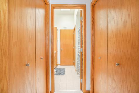 4276 39 1/2 Avenue S Fargo ND 58104