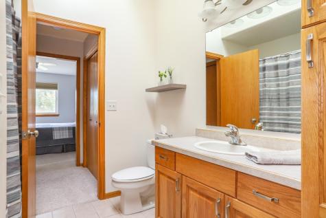 4276 39 1/2 Avenue S Fargo ND 58104