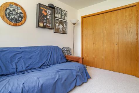 4276 39 1/2 Avenue S Fargo ND 58104