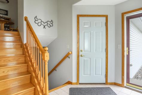 4276 39 1/2 Avenue S Fargo ND 58104