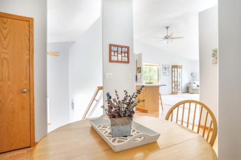 4276 39 1/2 Avenue S Fargo ND 58104