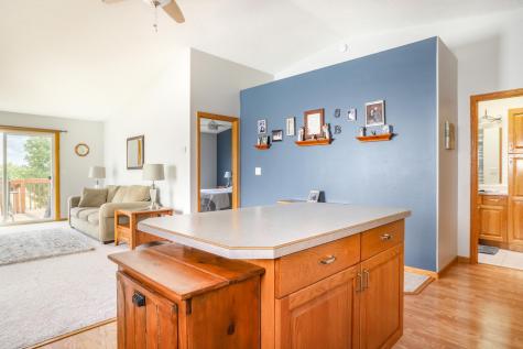 4276 39 1/2 Avenue S Fargo ND 58104