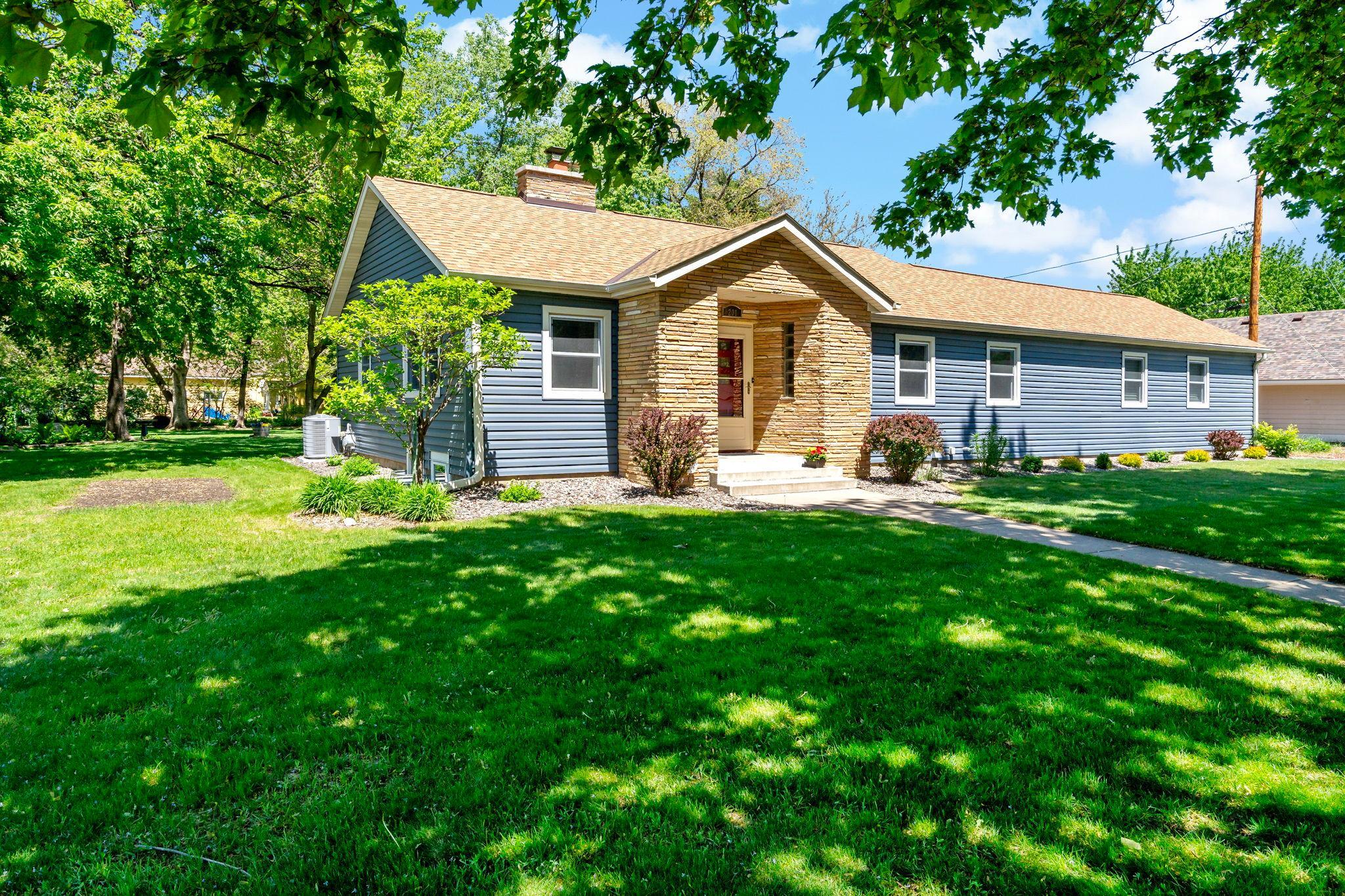 201 2nd Street NE Osseo MN 55369
