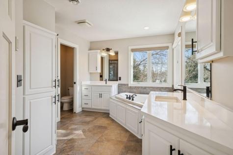6641 Normandale Road Edina MN 55435
