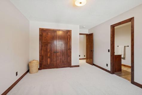 6641 Normandale Road Edina MN 55435