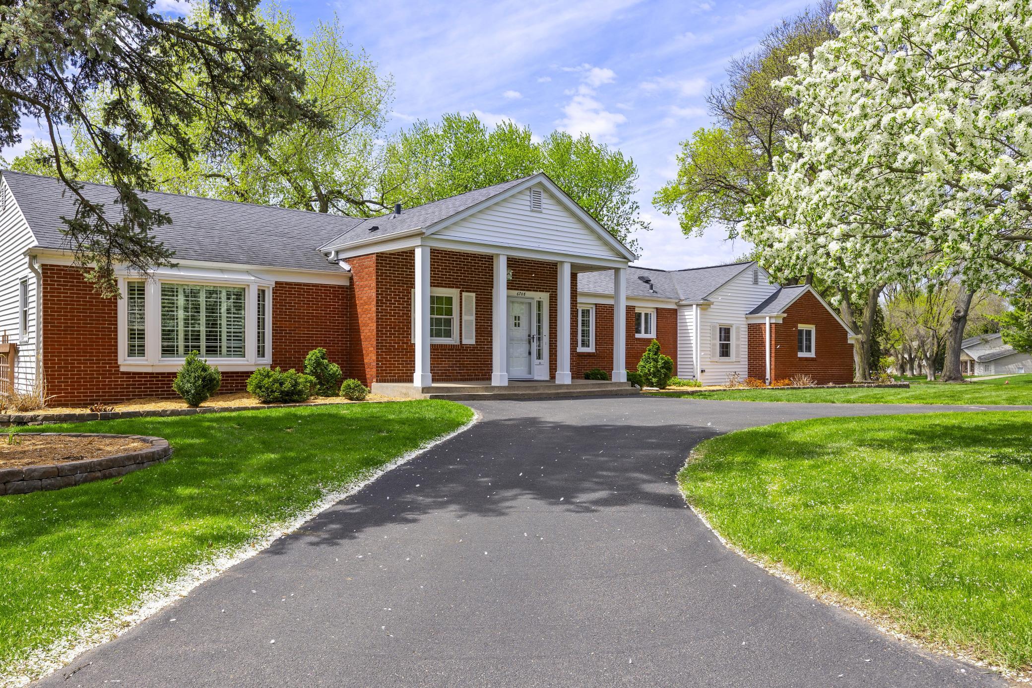 6708 Sally Lane Edina MN 55439