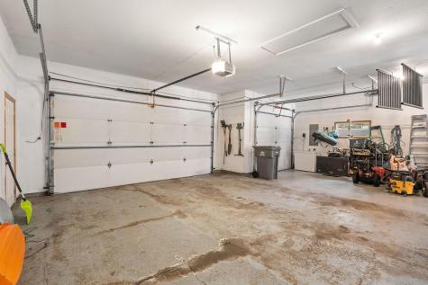 447 Theis Drive Shakopee MN 55379
