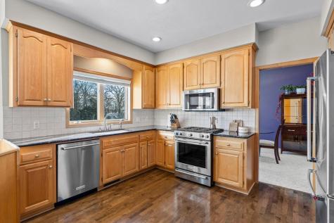 447 Theis Drive Shakopee MN 55379