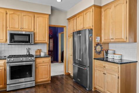 447 Theis Drive Shakopee MN 55379
