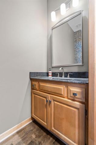 447 Theis Drive Shakopee MN 55379