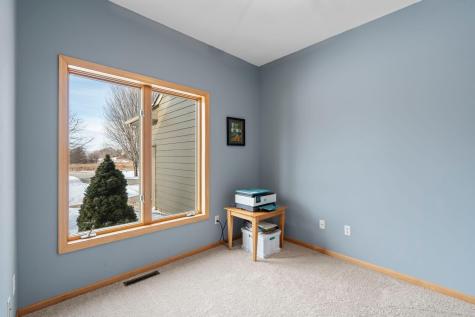 447 Theis Drive Shakopee MN 55379