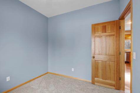 447 Theis Drive Shakopee MN 55379