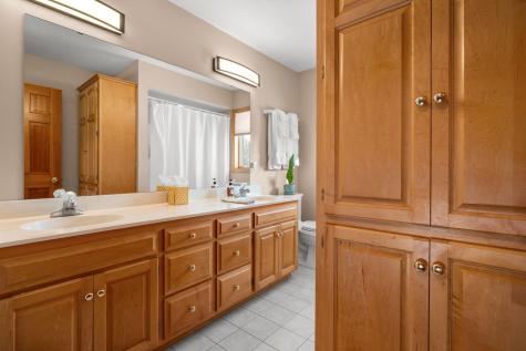 447 Theis Drive Shakopee MN 55379