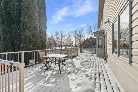 447 Theis Drive Shakopee MN 55379