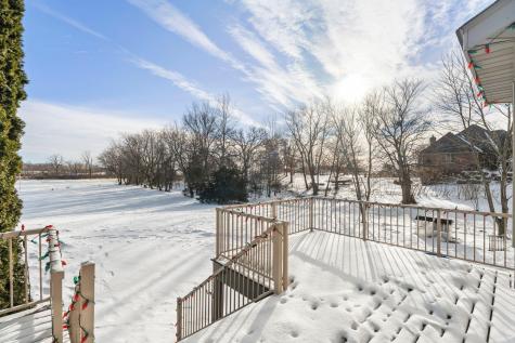 447 Theis Drive Shakopee MN 55379