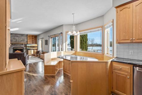 447 Theis Drive Shakopee MN 55379