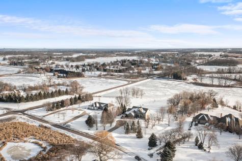 447 Theis Drive Shakopee MN 55379
