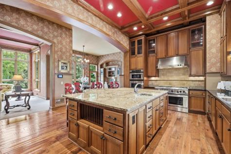 270 North Shore Drive W Mound MN 55364