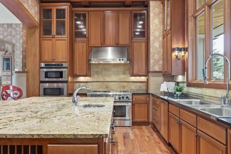 270 North Shore Drive W Mound MN 55364