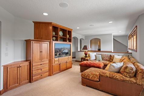 270 North Shore Drive W Mound MN 55364