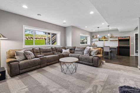 9091 River Rock Drive N Chanhassen MN 55317