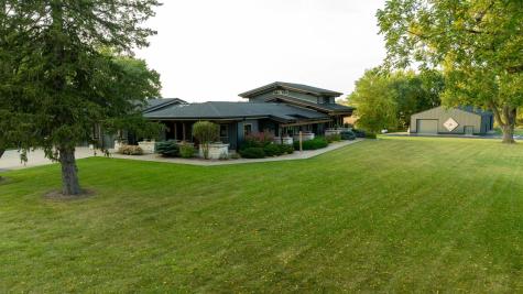 32979 County Road 1 La Crescent MN 55947